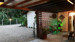 Отель Familien Haus Pousada  Помероди